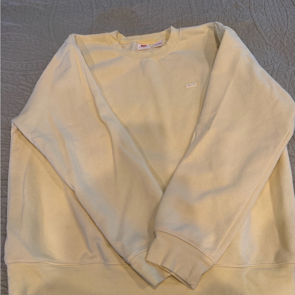 Levi's Pale Yellow Crewneck Sweatshirt with Small Chest Logo